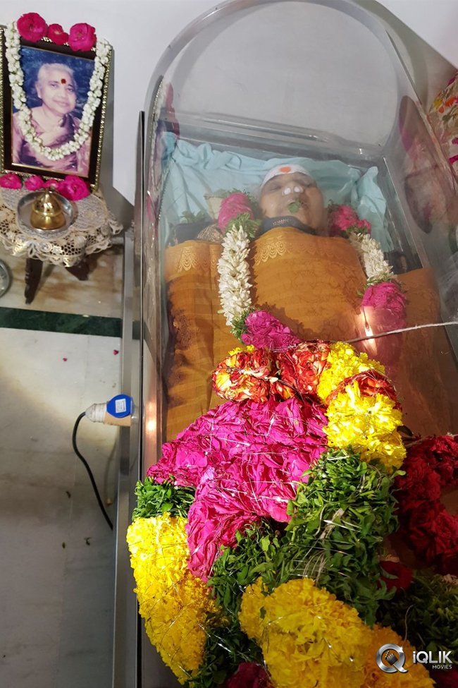 Chiranjeevi-Visit-Rao-Ramesh-Photos